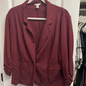 Burgundy 3/4 sleeve jacket